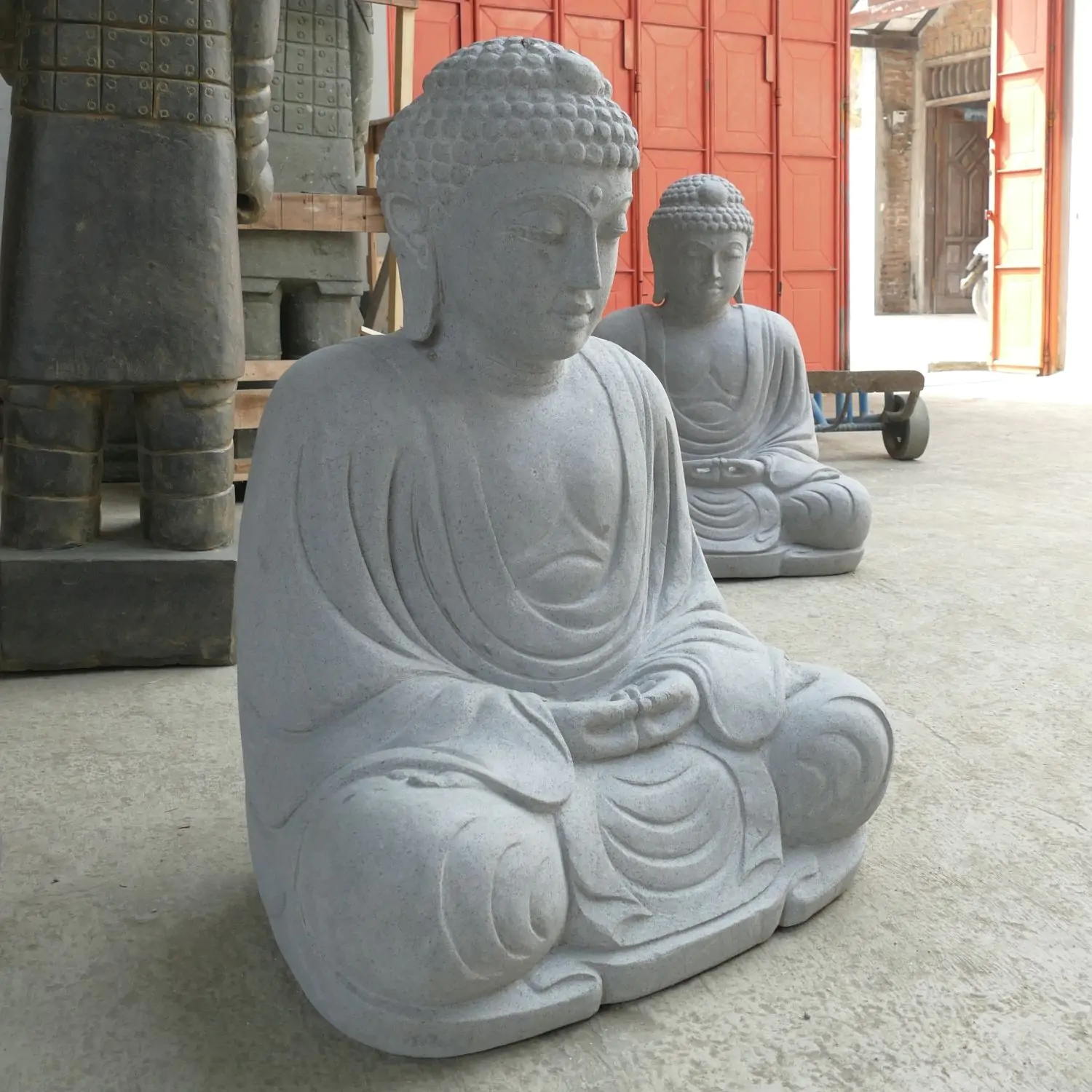  Product image 3 of the product “Seated Japanese Buddha made of Riverstone in Dhyana position - gesture of meditation, H. 86cm ”